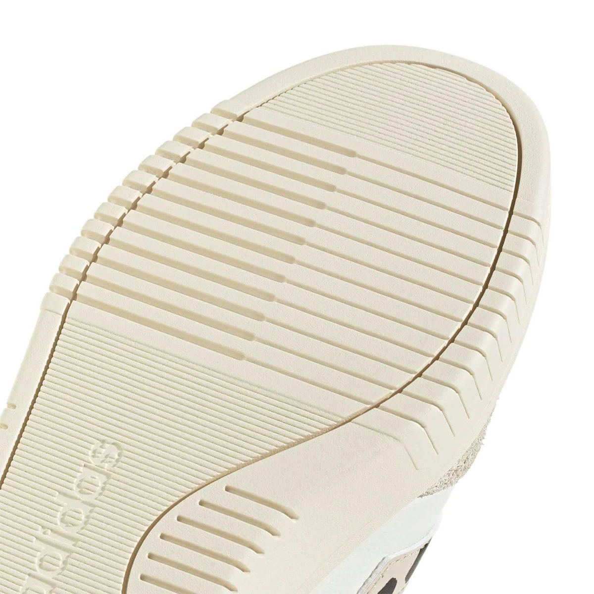 ZAPATILLAS MUJER ADIDAS URBANAS COURTBLOCK CUERO - 8