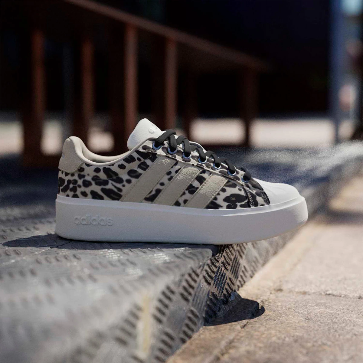 ZAPATILLAS MUJER ADIDAS URBANAS STREETTALK BOLD - 2