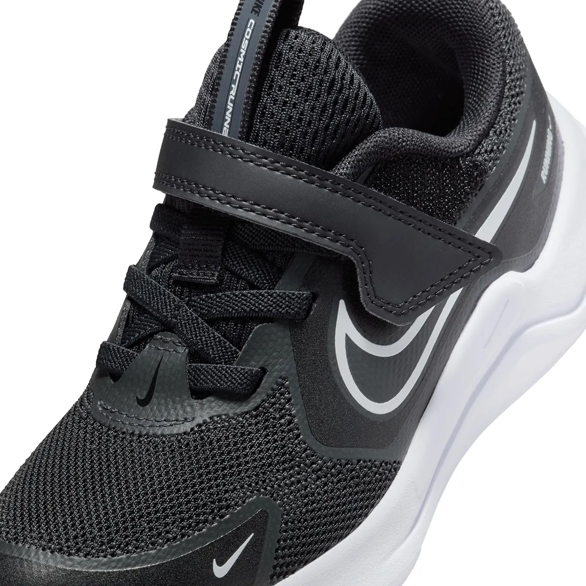 ZAPATILLAS URBANAS JUVENIL NIKE COSMIC RU - 4