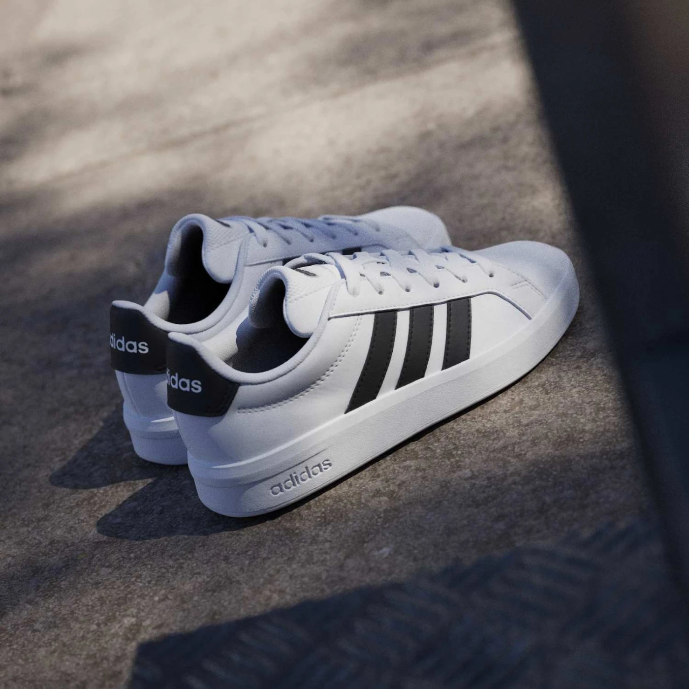 ZAPATILLAS  URBANAS JUVENIL ADIDAS GRAND COURT 3.0 - 4