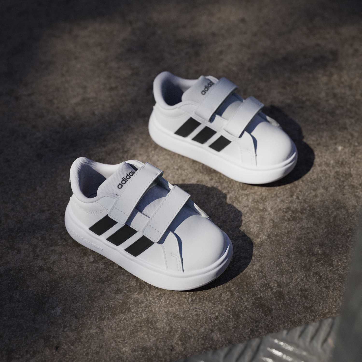 ZAPATILLAS BEBÉ UNISEX ADIDAS GRAND COURT 3.0 BUBBLE - 3
