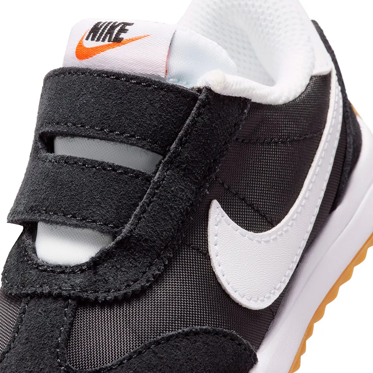 ZAPATILLAS URBANAS  JUVENIL NIKE PACIFIC T - 5