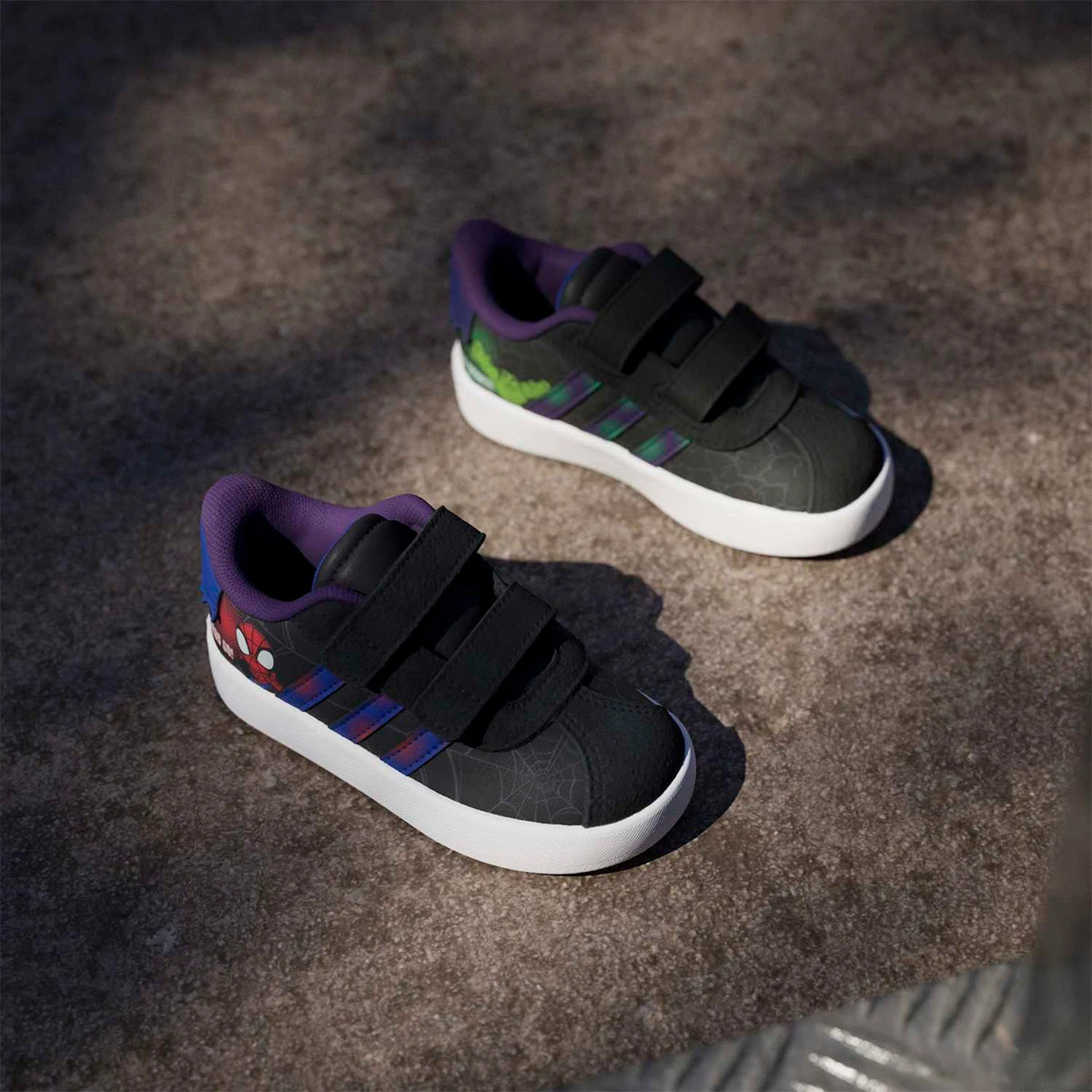 ZAPATILLAS NIÑO ADIDAS URBANAS MARVEL SPIDER-MAN VL COURT 3.0 CUERO - 3