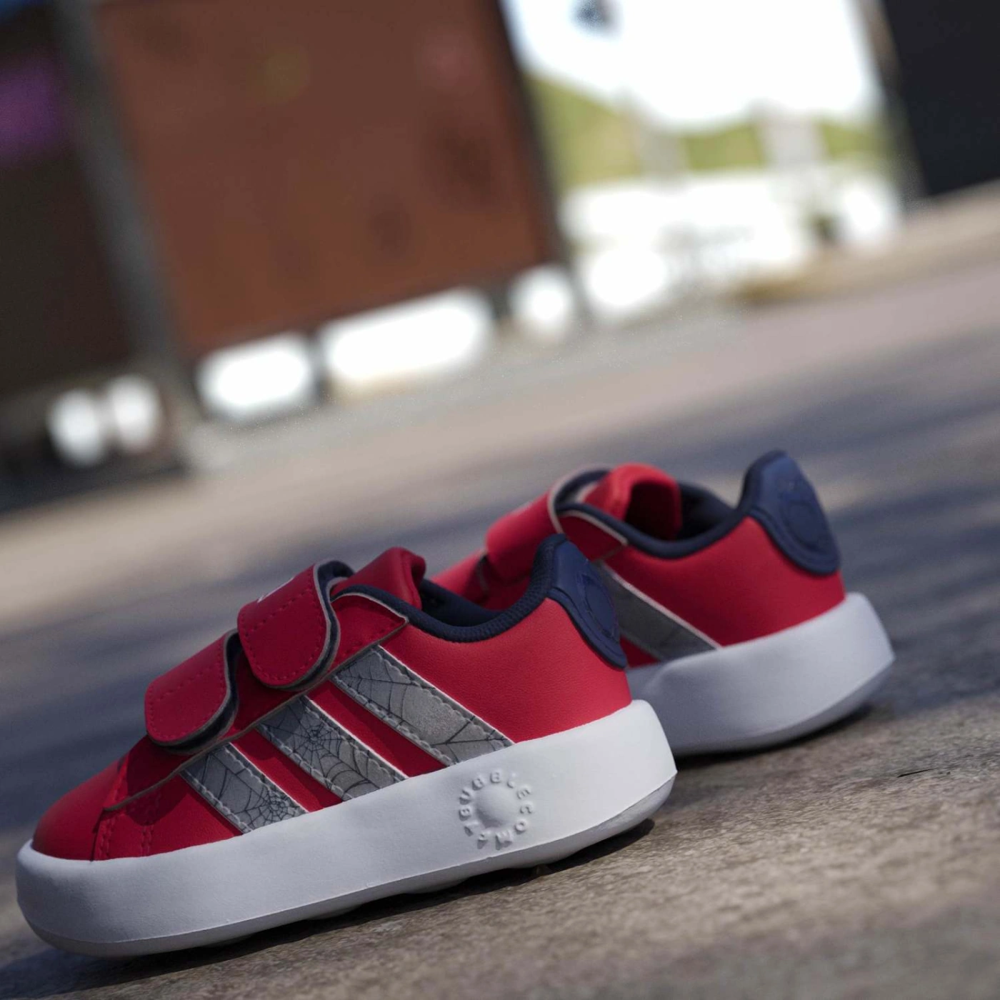 ZAPATILLAS NIÑO ADIDAS URBANAS MARVEL SPIDER-MAN VL COURT 3.0 - 3