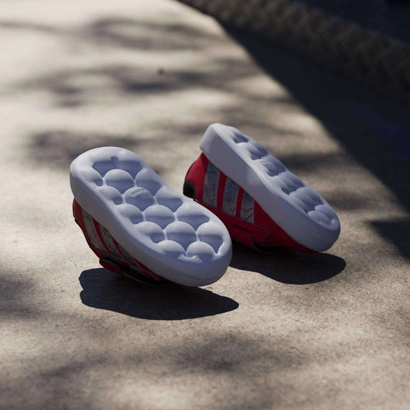 ZAPATILLAS NIÑO ADIDAS URBANAS MARVEL SPIDER-MAN VL COURT 3.0 - 8