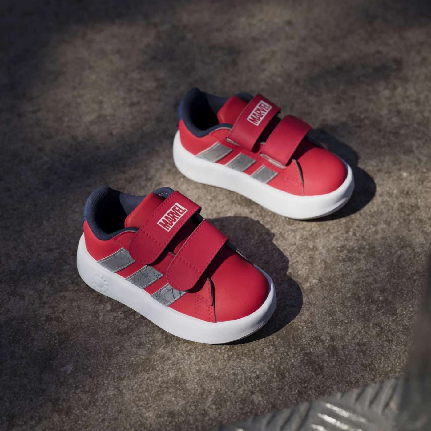 ZAPATILLAS NIÑO ADIDAS URBANAS MARVEL SPIDER-MAN VL COURT 3.0 - 2