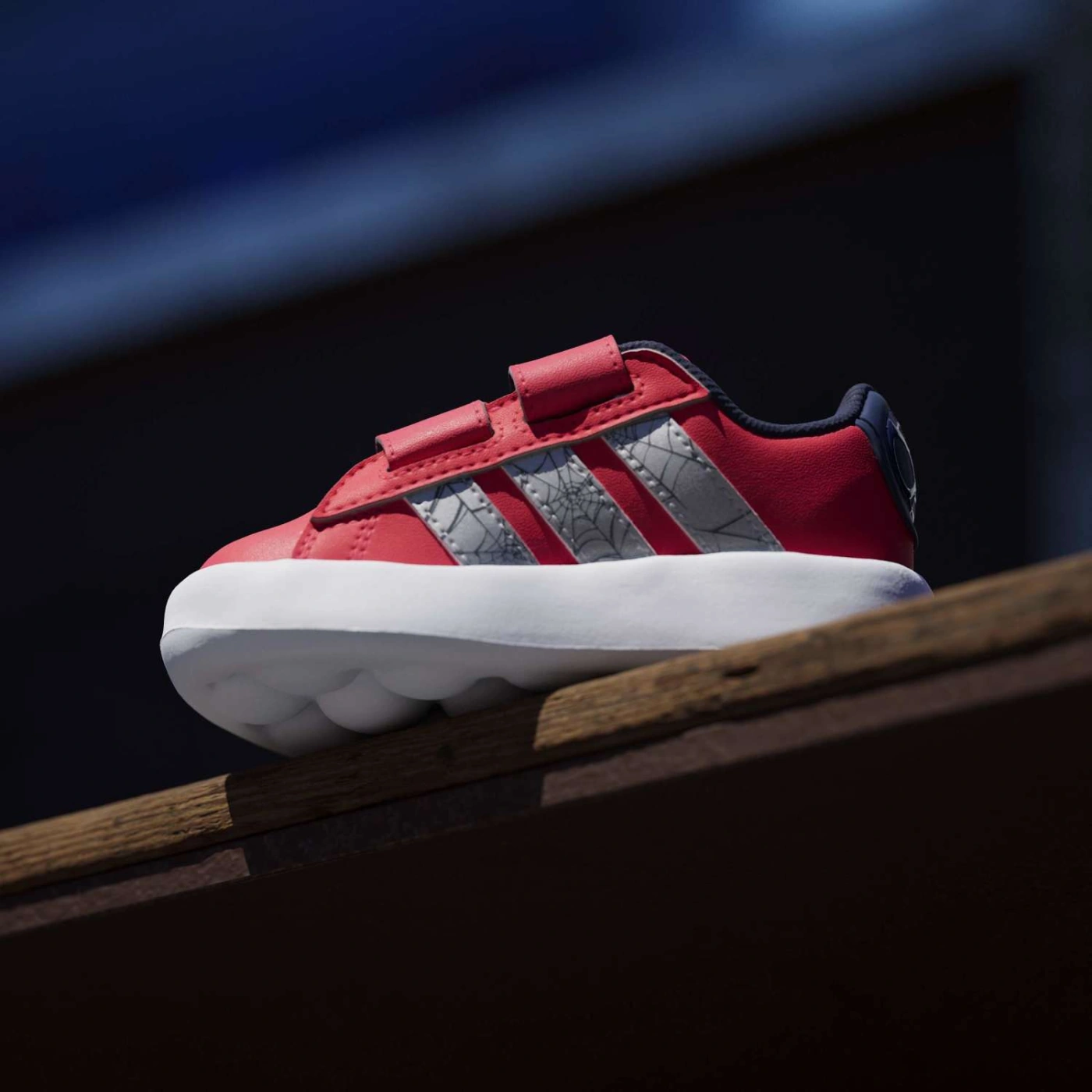 ZAPATILLAS NIÑO ADIDAS URBANAS MARVEL SPIDER-MAN VL COURT 3.0  - 5