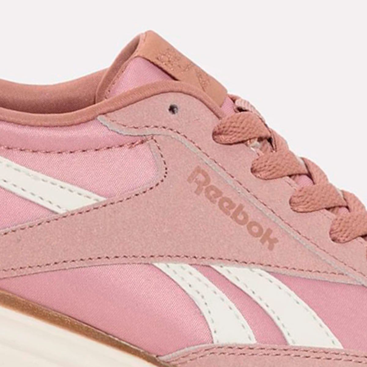 ZAPATILLAS NIÑA REEBOK URBANAS REEBOK WORLD 70 - 6