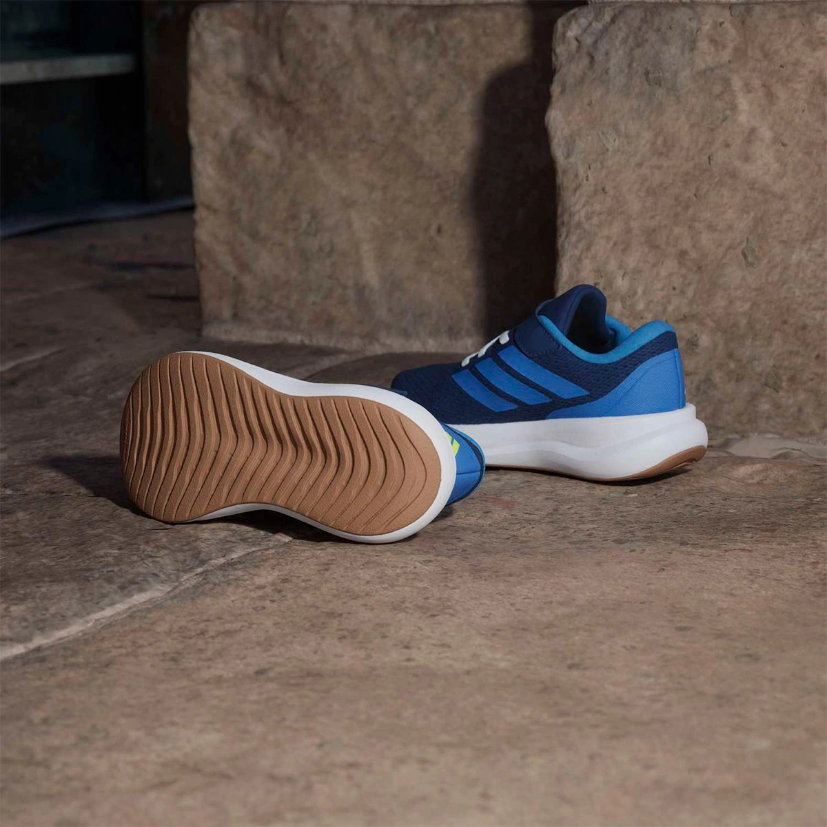 ZAPATILLAS NIÑO ADIDAS URBANAS RUNFALCON 6 - 8