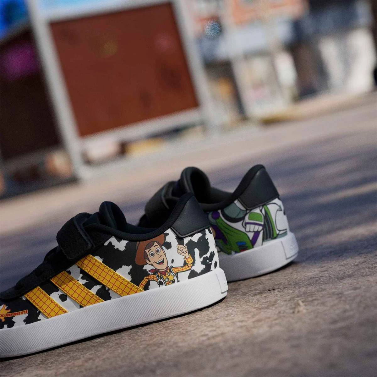 ZAPATILLAS NIÑO ADIDAS URBANAS VL COURT 3.0 PIXAR TOY STORY CUERO - 5