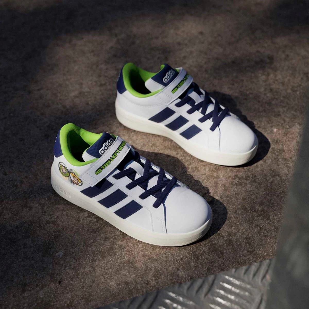 ZAPATILLAS NIÑO ADIDAS URBANAS PIXAR TOY STORY GRAND COURT - 2