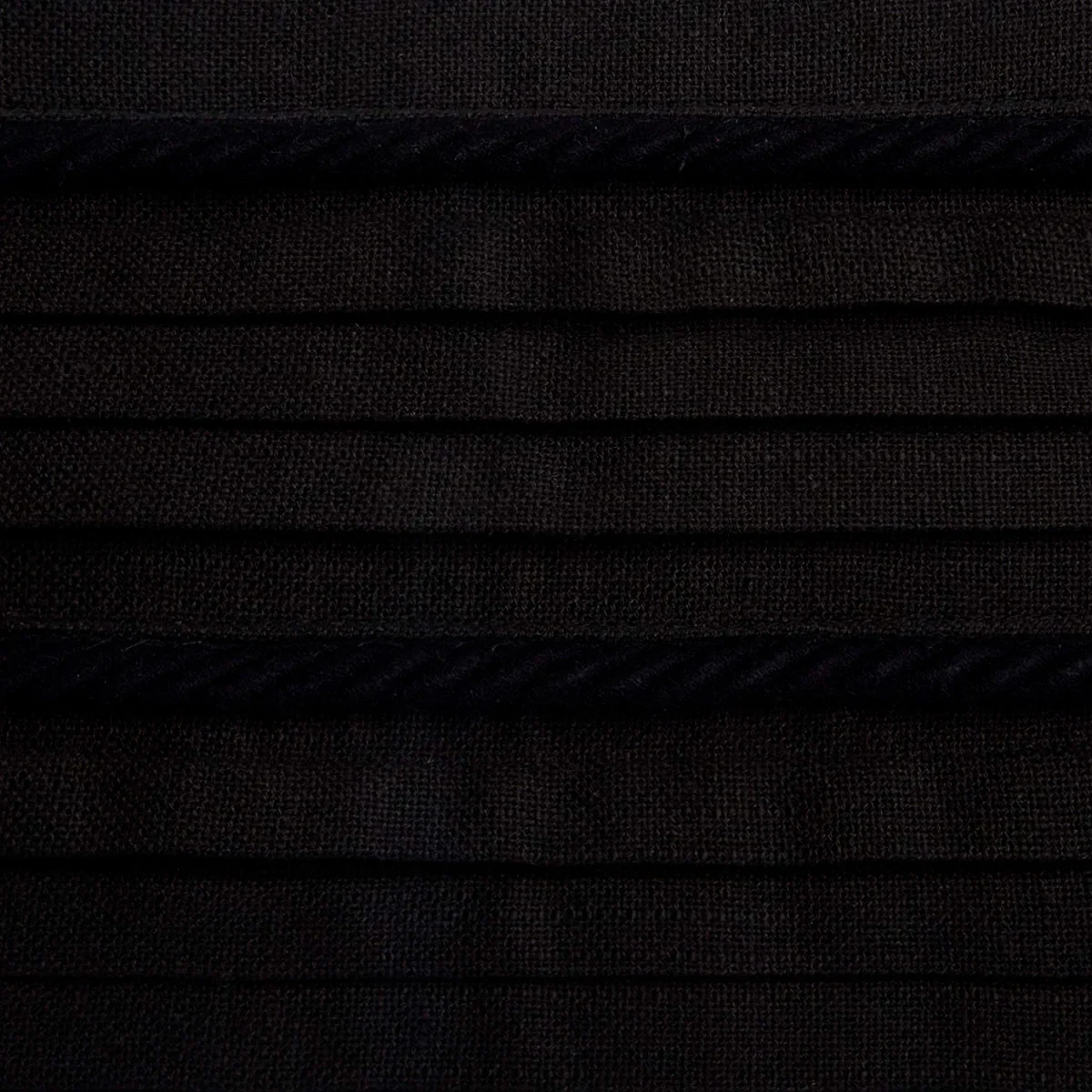 COJÍN RIPLEY HOME LÍNEAS 30X45 CM NEGRO - 4