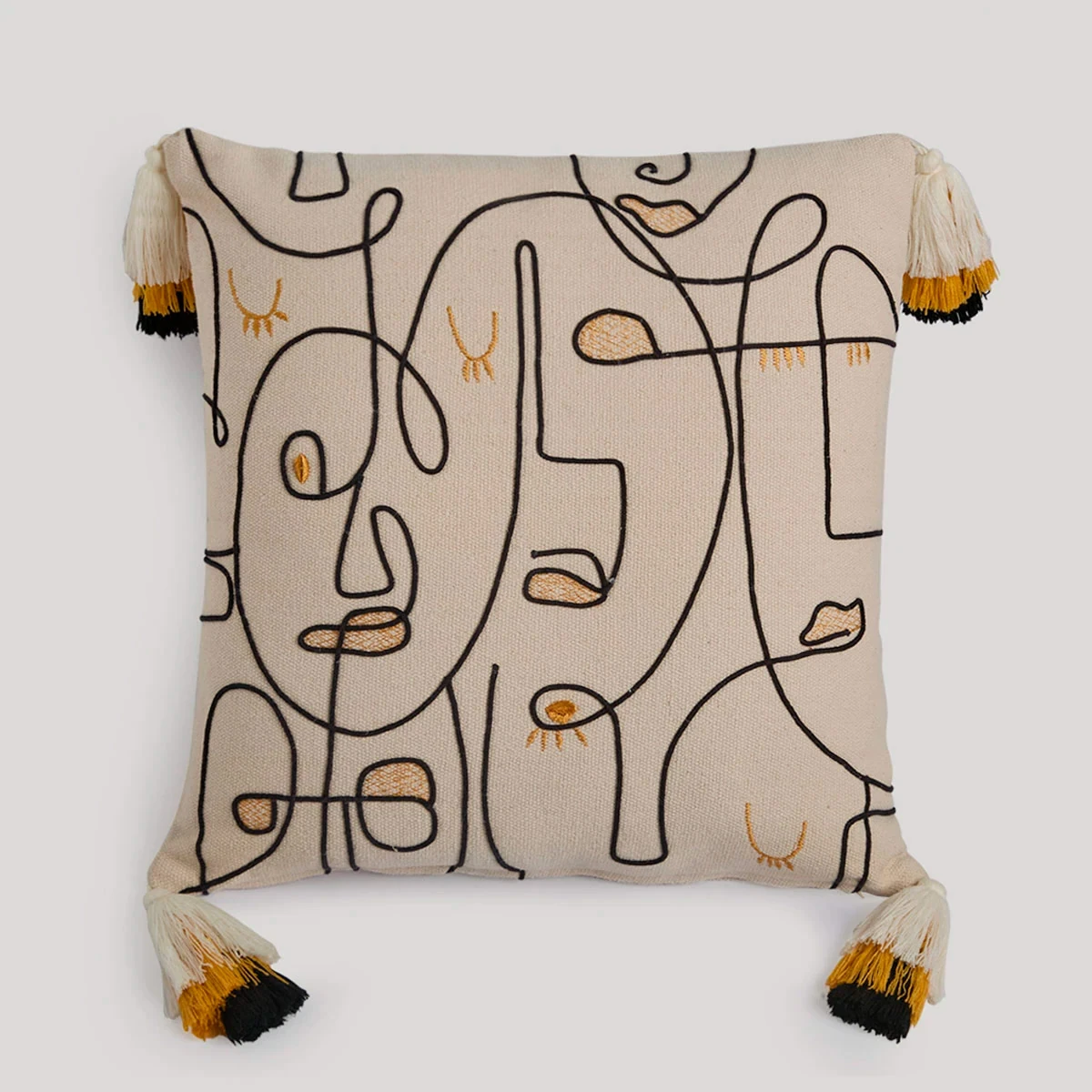 COJÍN RIPLEY HOME CARAS POMPON 45X45 CM - 2