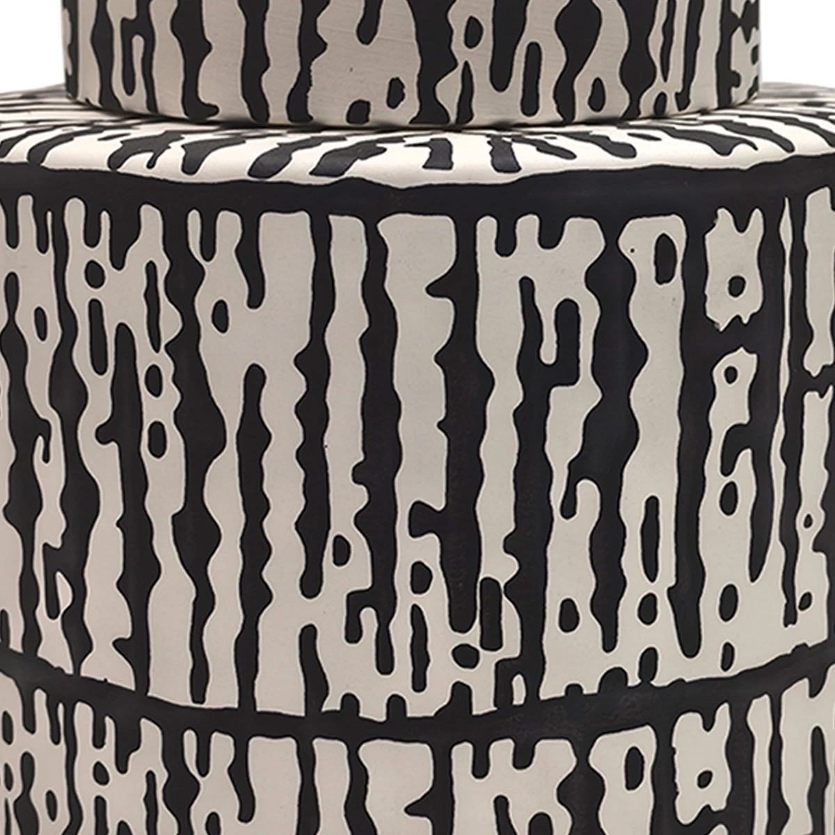 FRASCO RIPLEY HOME BLACK AND WHITE L - 2