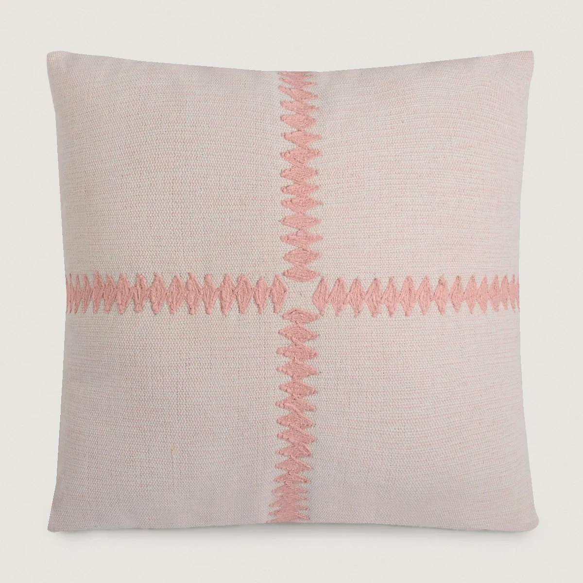 COJÍN RIPLEY HOME BORDADO CRUZ 45X45 CM ROSA - 2