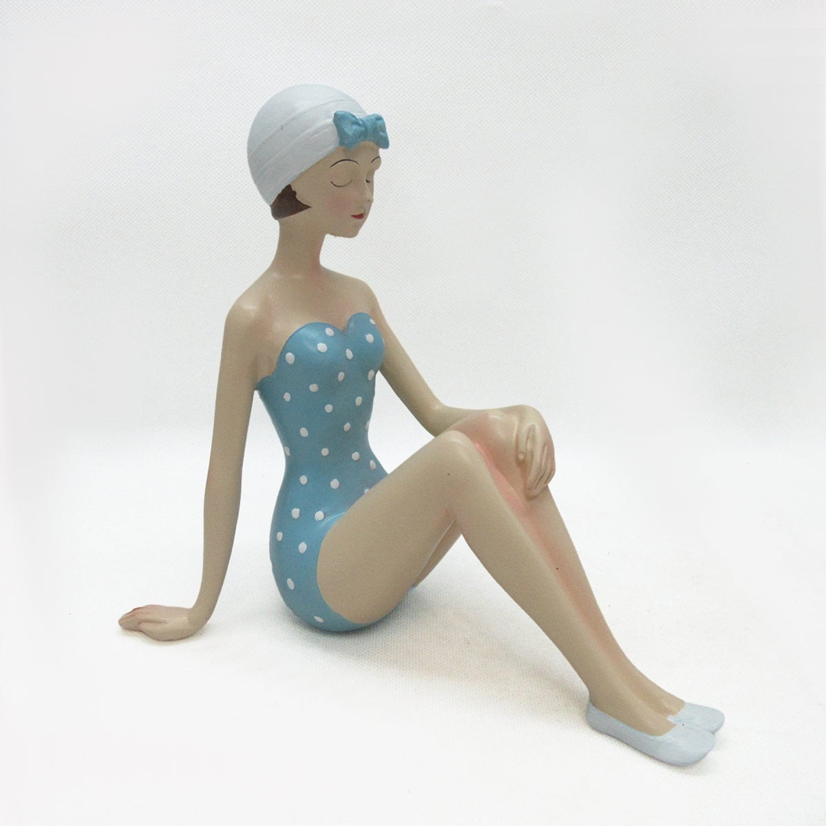 FIGURA DECORATIVA RIPLEY HOME MUJER SENTADA MARINO - 1
