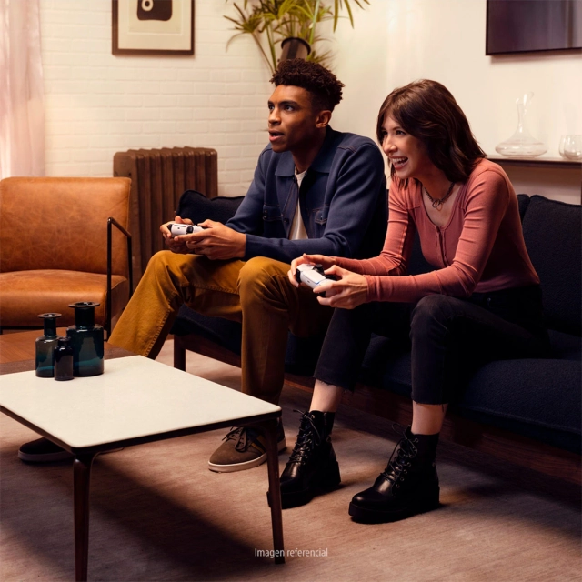 CONSOLA PS5 SLIM STANDARD + 2 JUEGOS GT 7 & ASTRO BOT - 10