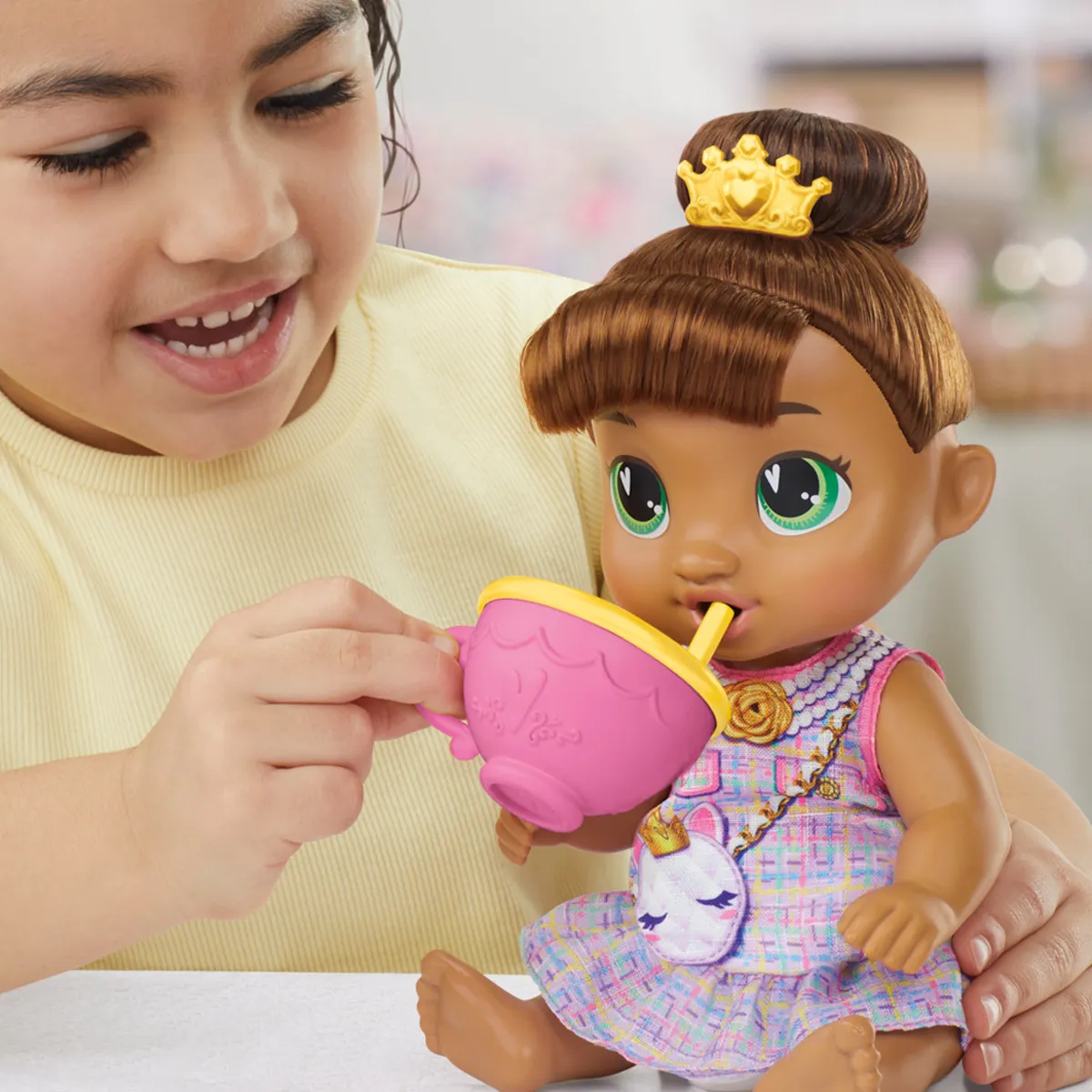MUÑECA BABY ALIVE FIESTA DE TE BURBUJEANTE SOPHIA SPARKLE - 6