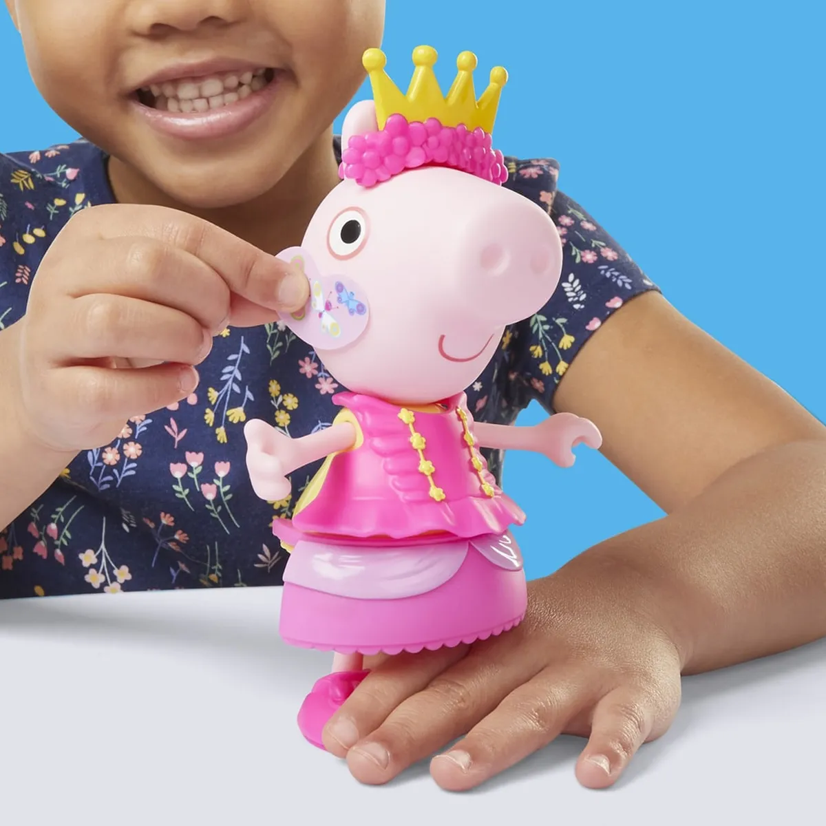 MUÑECA PEPPA PIG EL ARMARIO DE PEPPA - 14