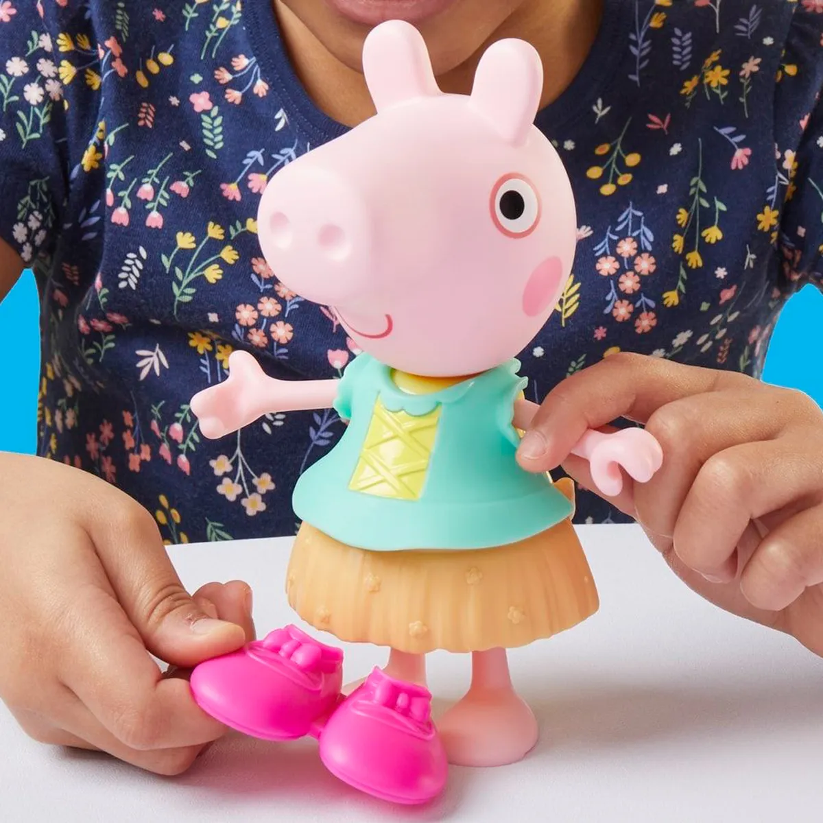 MUÑECA PEPPA PIG EL ARMARIO DE PEPPA - 16