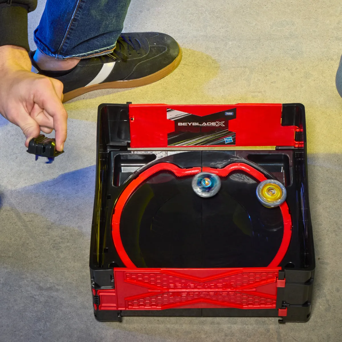 LANZADOR BEYBLADE BEYESTADIUM PORTATIL - 16
