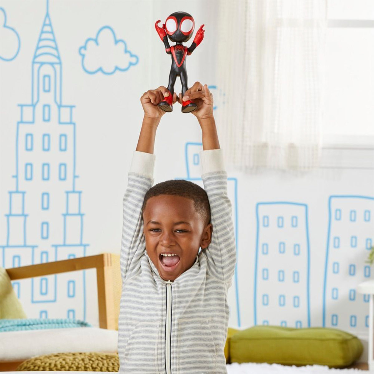 FIGURA DE ACCIÓN SPIDEY & HIS AMAZING FRIENDS SUPERSIZED MILES MORALES - 7
