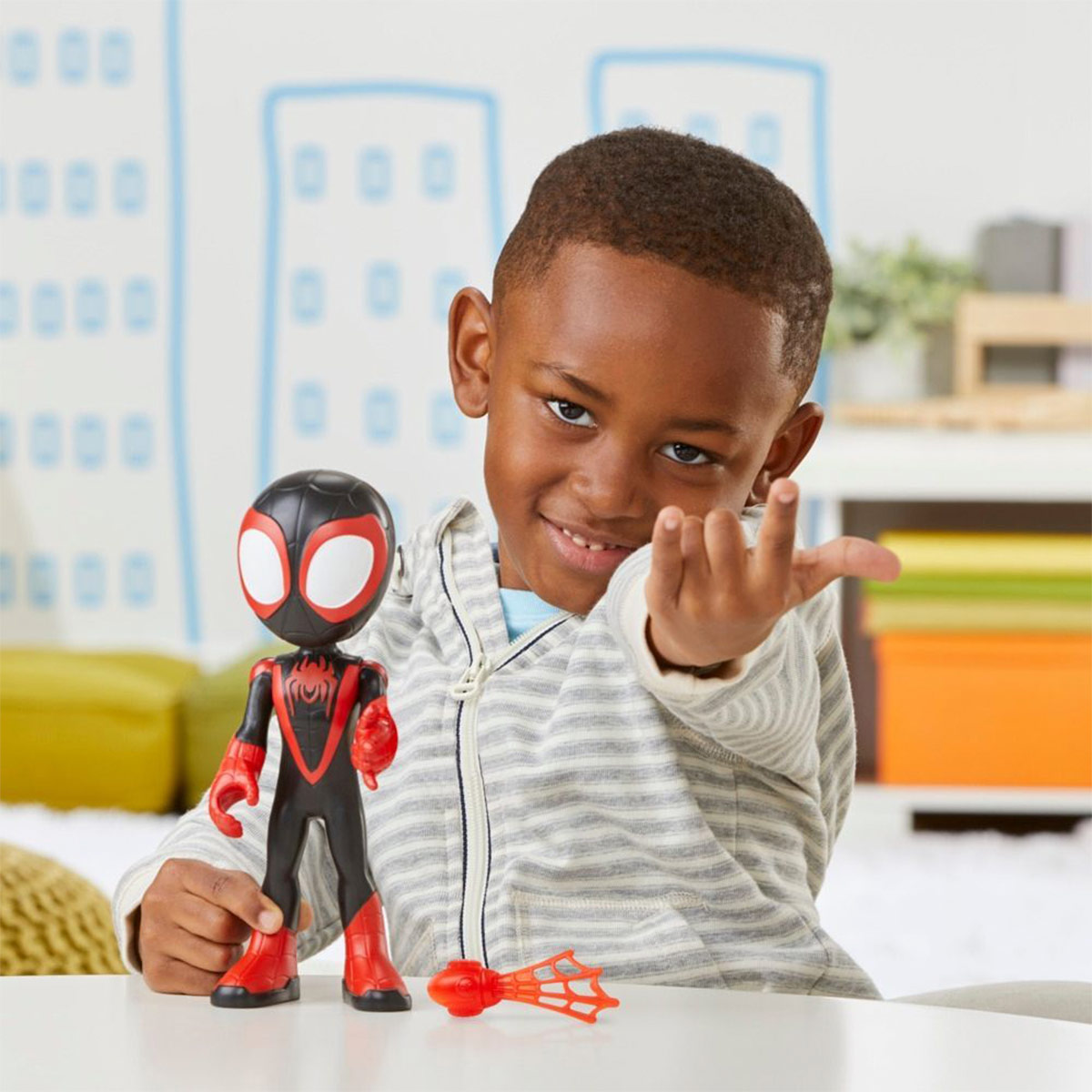 FIGURA DE ACCIÓN SPIDEY & HIS AMAZING FRIENDS SUPERSIZED MILES MORALES - 9