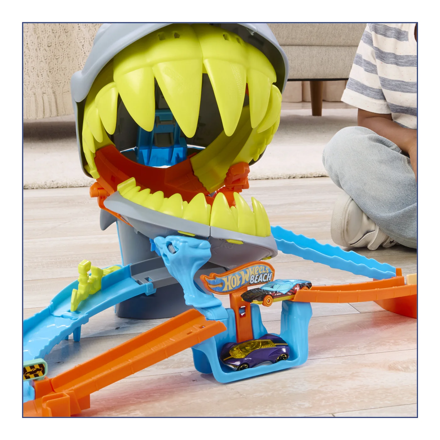 PISTA DE JUGUETE HOT WHEELS CITY PISTA TIBURÓN CIRCUITO ACROBACIAS - 4