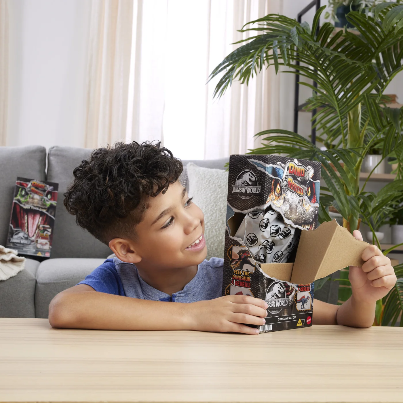 FIGURA DE ACCIÓN JURASSIC WORLD DINO REVEAL DINOSAURIO ESCALA GRANDE - 8