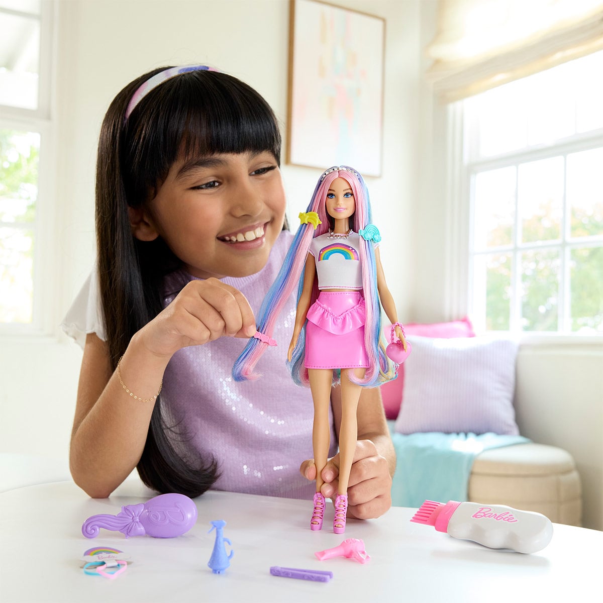 MUÑECA BARBIE PINTA Y DECORA EL CABELLO - 4
