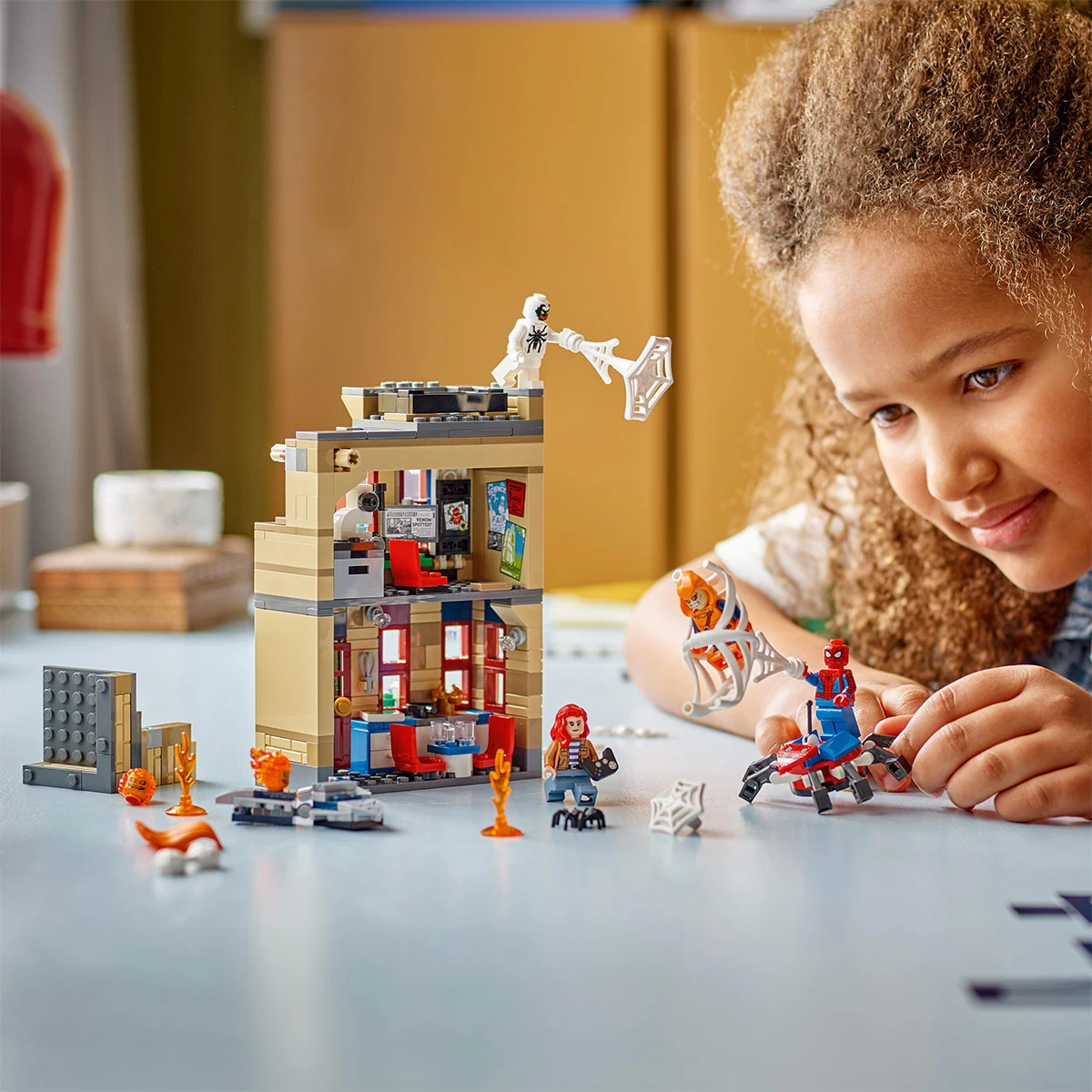 BLOQUES DE CONSTRUCCIÓN LEGO APARTAMENTO DE PETER PARKER - 2