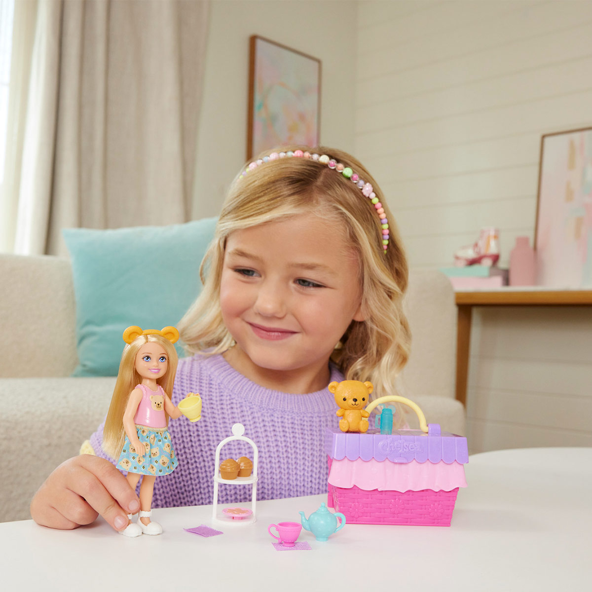 SET DE JUEGO BARBIE CHELSEA FIESTA DE TÉ CON MUÑECA CON ACCESORIOS - 5