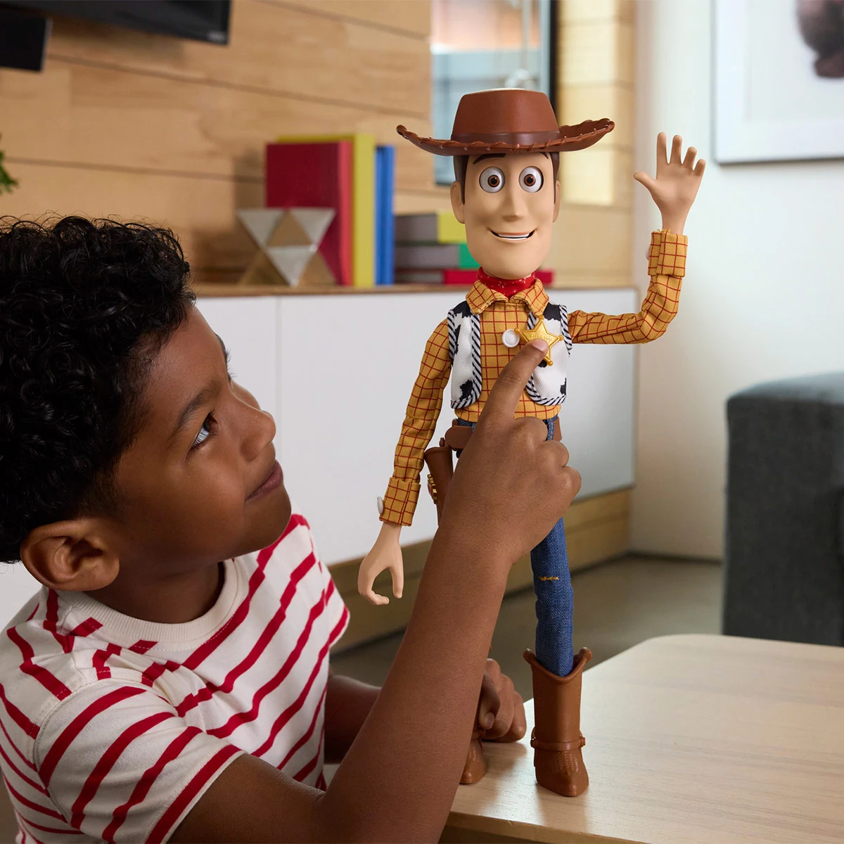 WOODY ANIMATRÓNICO PIXAR TOY STORY FIGURA 41 CM - 7