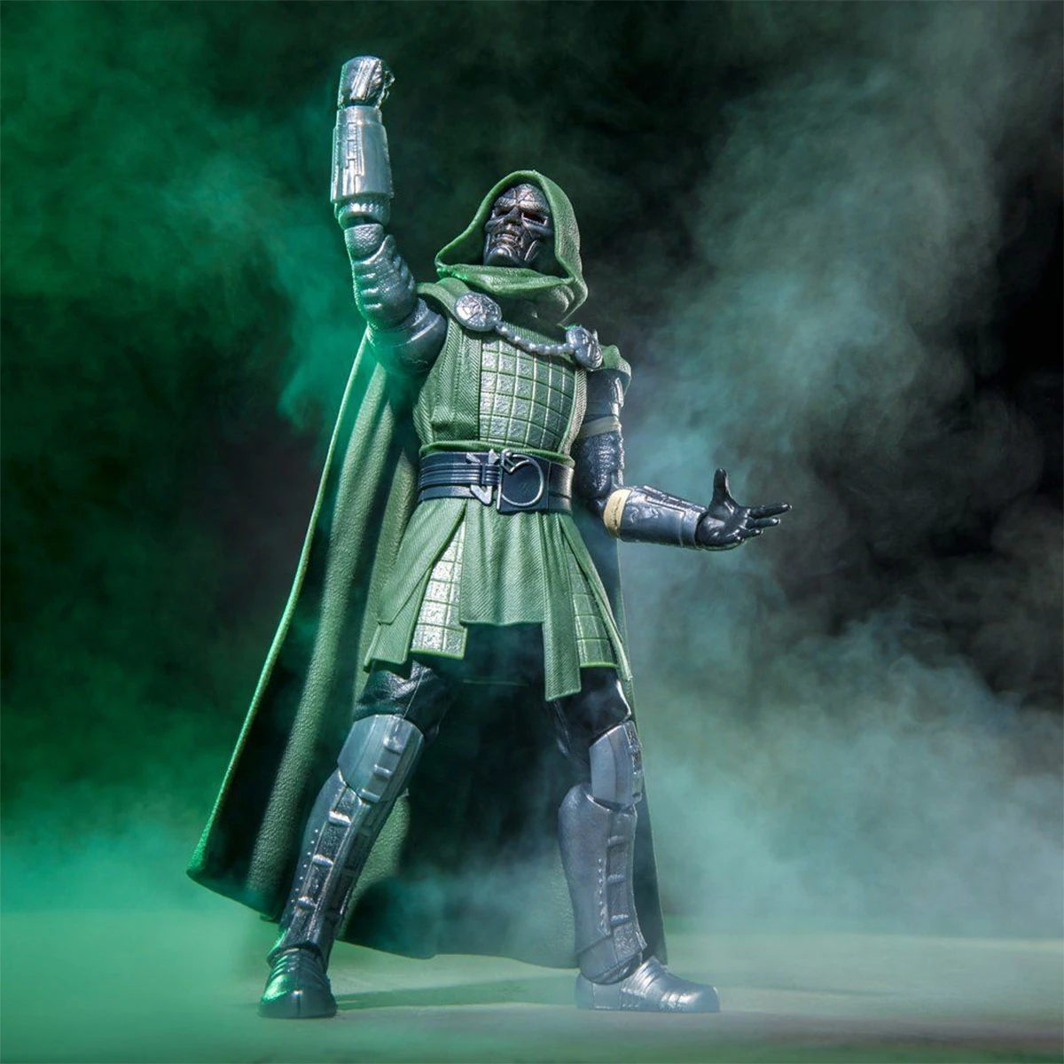 FIGURA DE ACCIÓN MARVEL LEGENDS DOOMSDAY DOCTOR DOOM - 3
