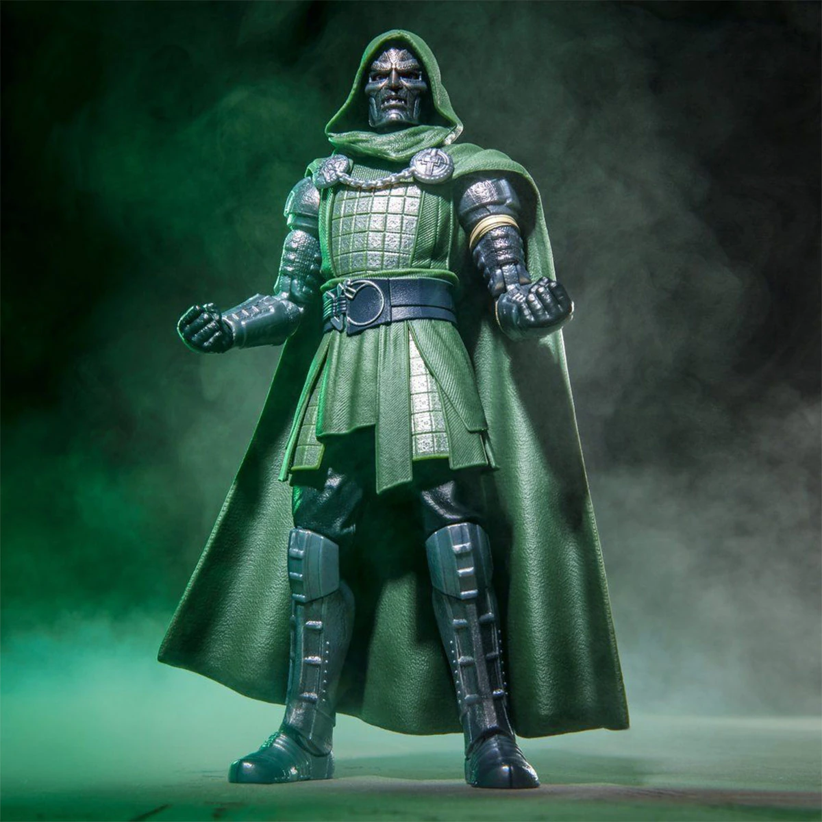 FIGURA DE ACCIÓN MARVEL LEGENDS DOOMSDAY DOCTOR DOOM - 4