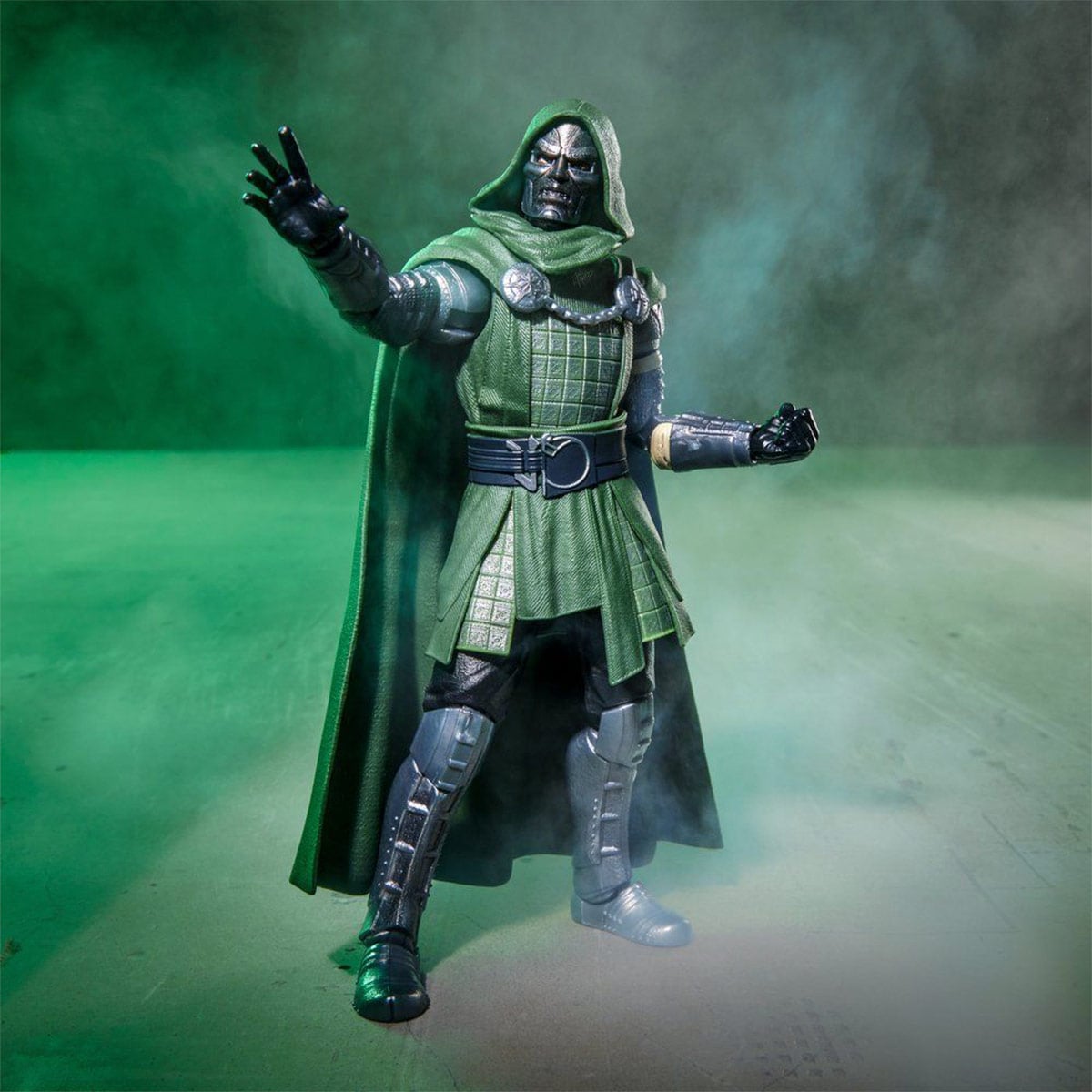 FIGURA DE ACCIÓN MARVEL LEGENDS DOOMSDAY DOCTOR DOOM - 6