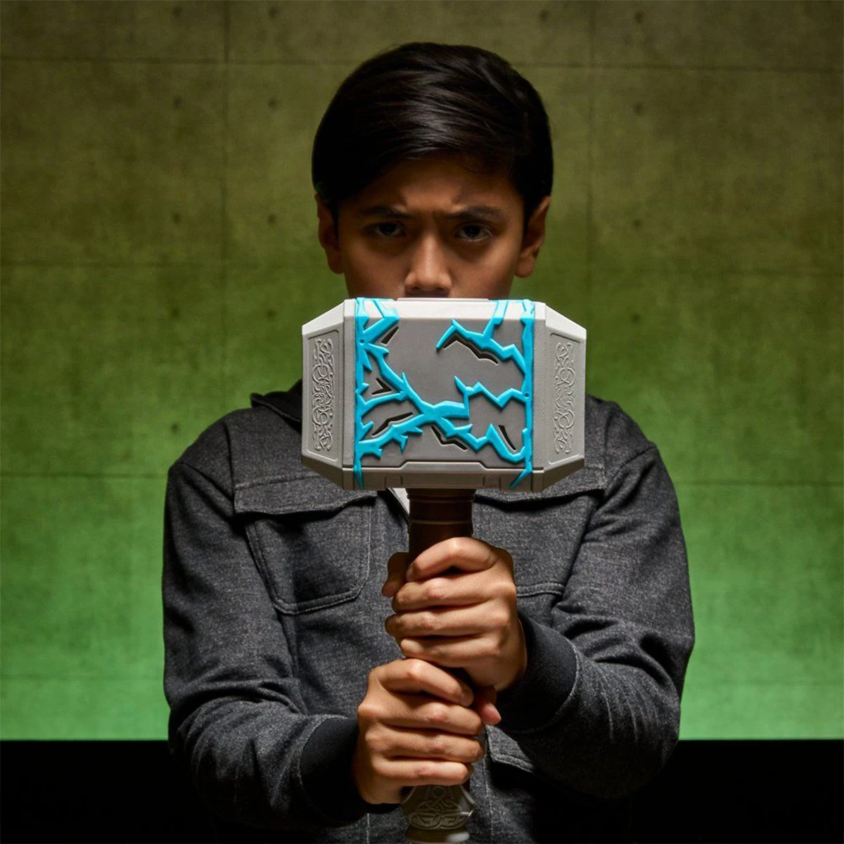 MARTILLO ATRONADOR DE THOR MARVEL AVENGERS: DOOMSDAY - 13