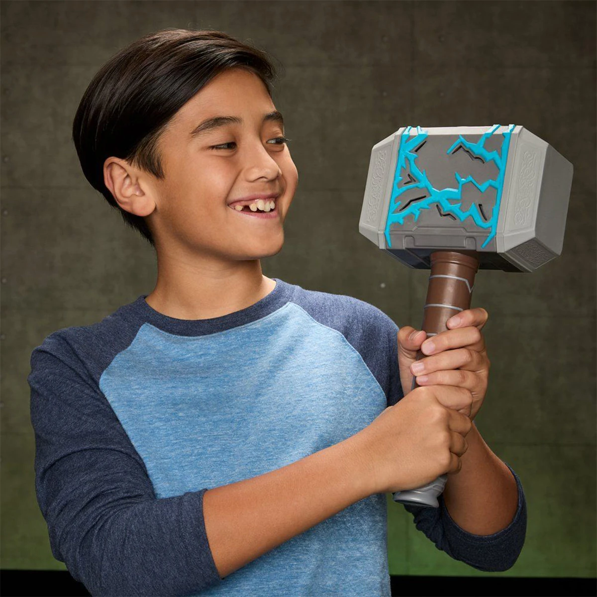 MARTILLO ATRONADOR DE THOR MARVEL AVENGERS: DOOMSDAY - 7