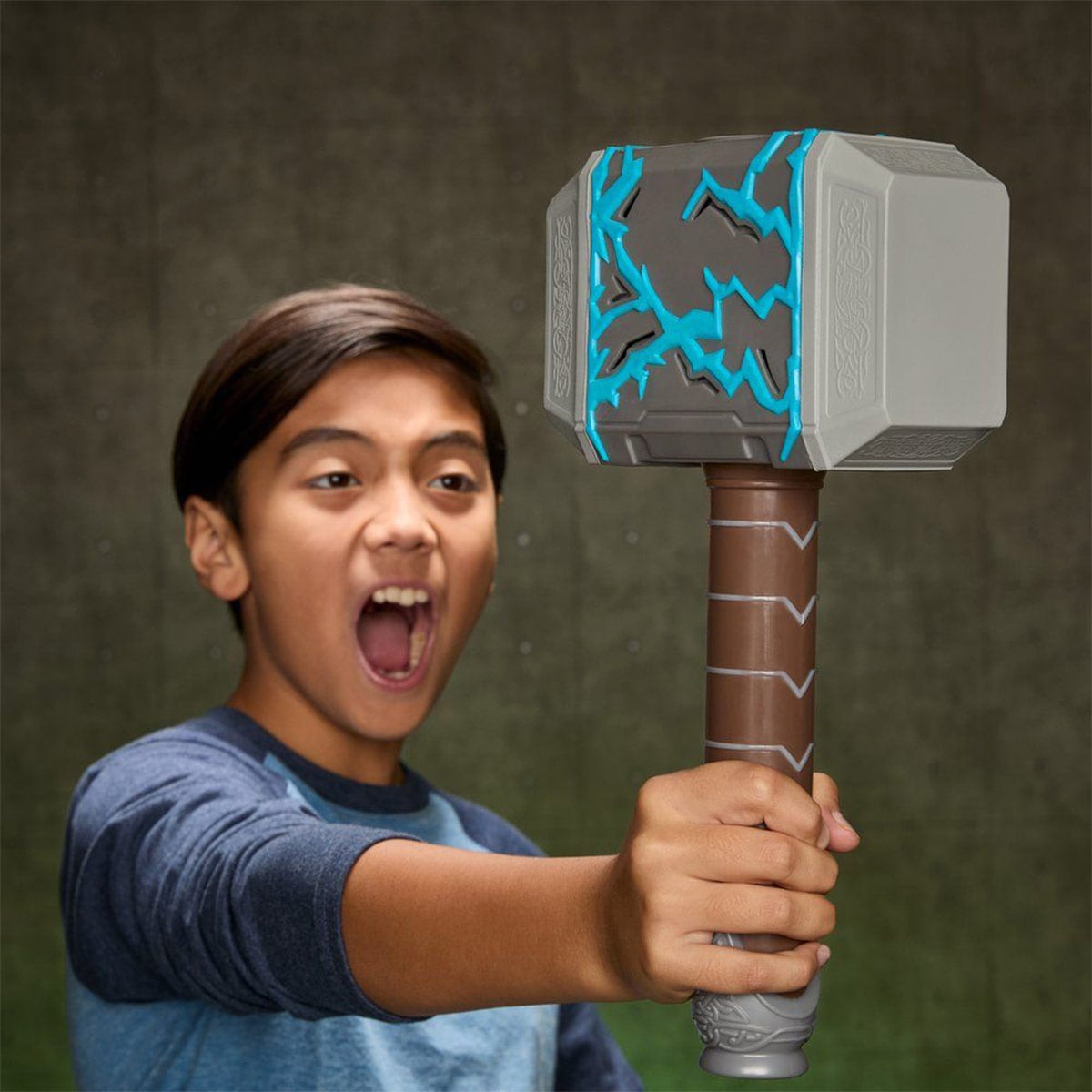 MARTILLO ATRONADOR DE THOR MARVEL AVENGERS: DOOMSDAY - 9
