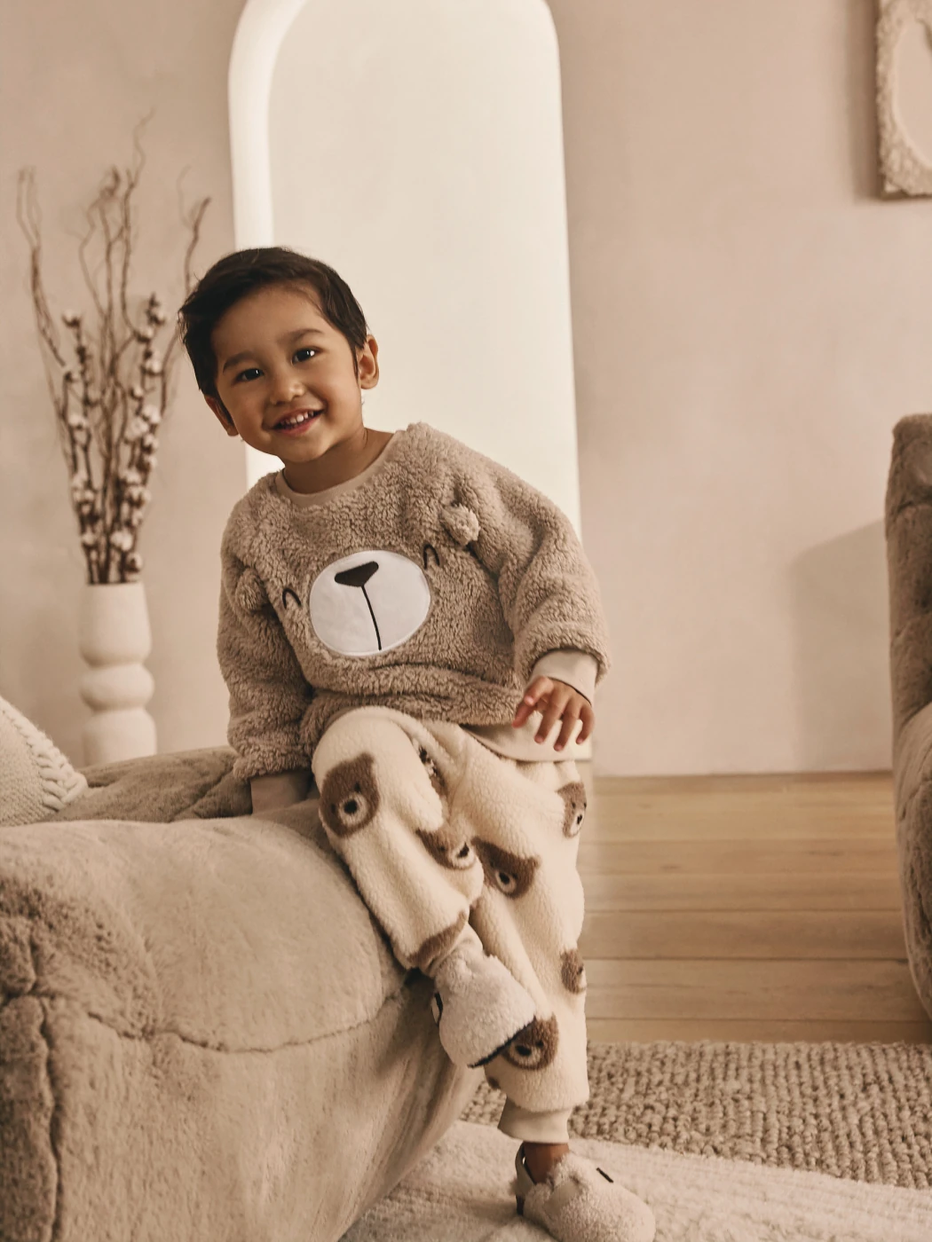 PIJAMA POLAR POLERA + PANTALON DE BUZO NIÑO NEXT - 1