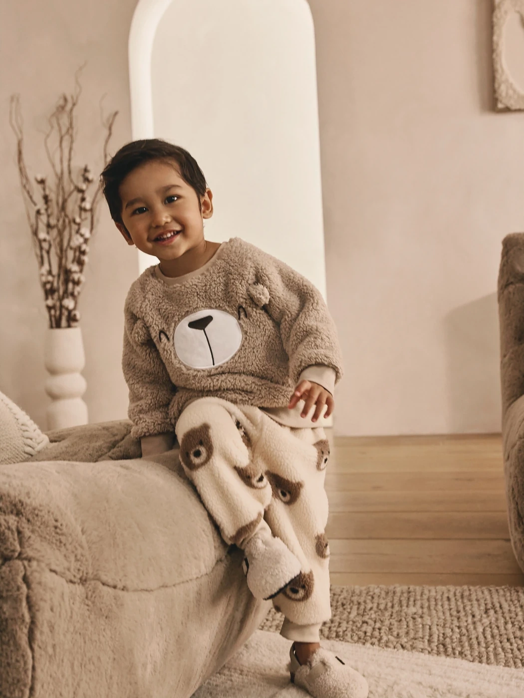 PIJAMA POLAR POLERA + PANTALON DE BUZO NIÑO NEXT - 1