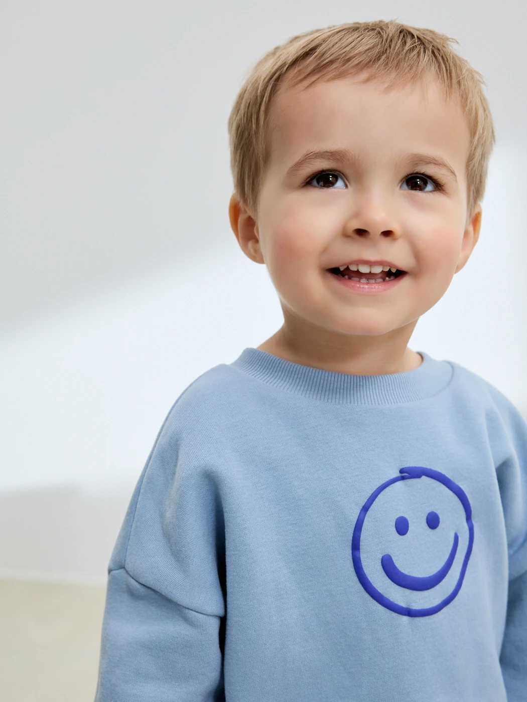 CONJUNTO POLERA + PANTALÓN DE BUZO BEBÉ NIÑO NEXT - 2