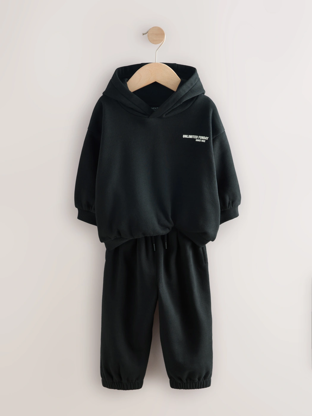 CONJUNTO POLERA CON CAPUCHA + PANTALÓN DE BUZO BEBÉ NIÑO NEXT - 1