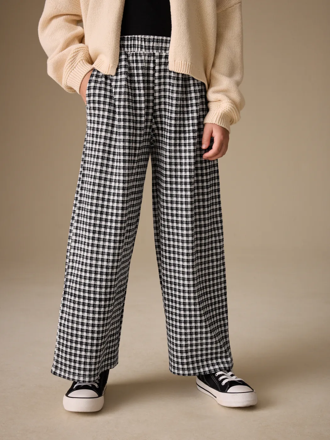 PANTALÓN DE BUZO CUADROS  NIÑA NEXT - 7