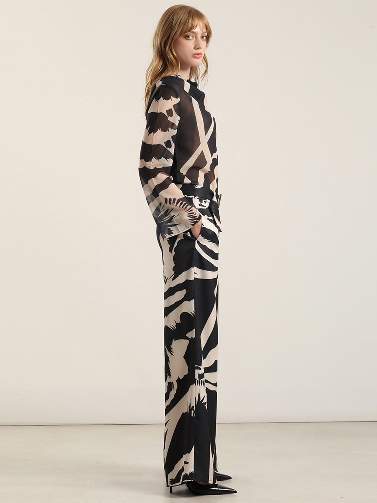 PANTALÓN REGULAR MUJER LIOLA ESTAMPADO - 5