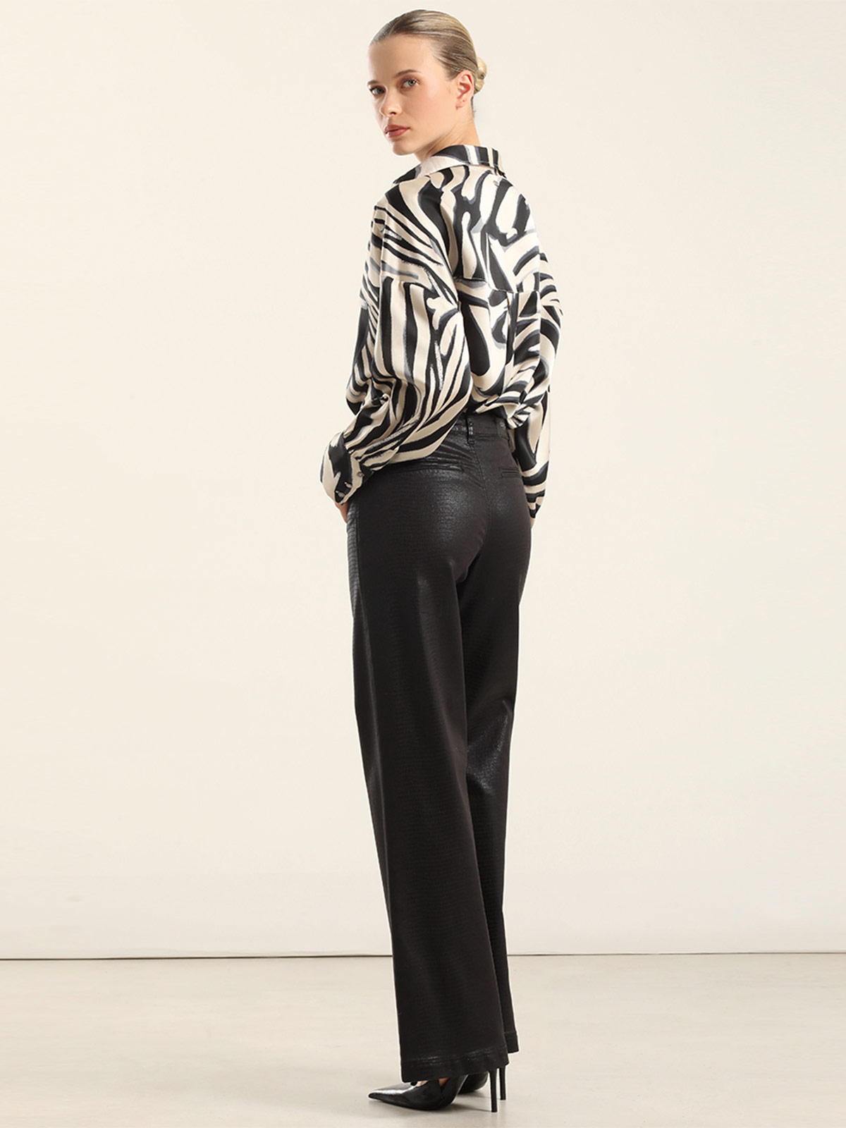 PANTALÓN RECTO MUJER LIOLA FOLIA CROCCO - 4