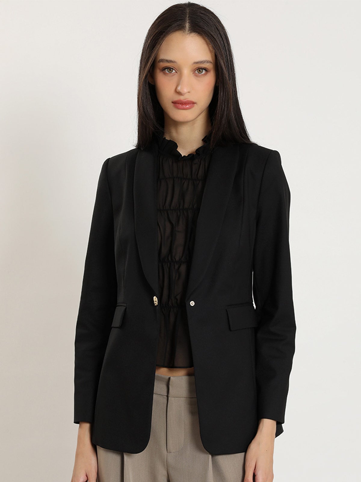 BLAZER MUJER LIOLA ENTALLADO CUELLO SMOKING - 2