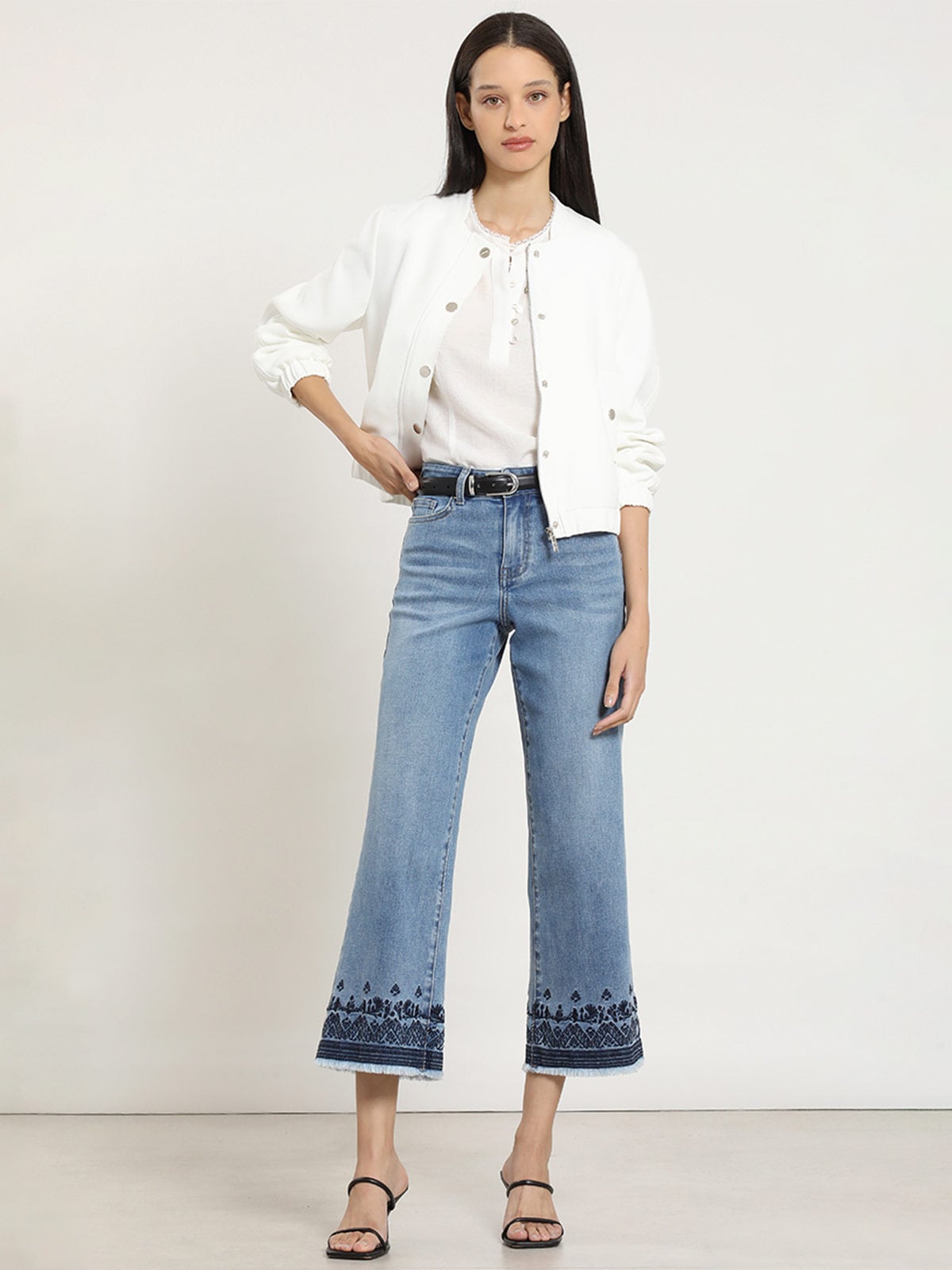 JEANS ALGODÓN CROPPED STRAIGHT MUJER LIOLA BORDADO - 1