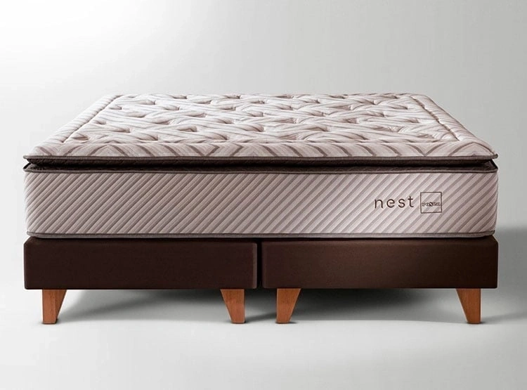 DORMITORIO EUROPEO ROSEN NEST KING DOLCE + 2 VELADORES - 9
