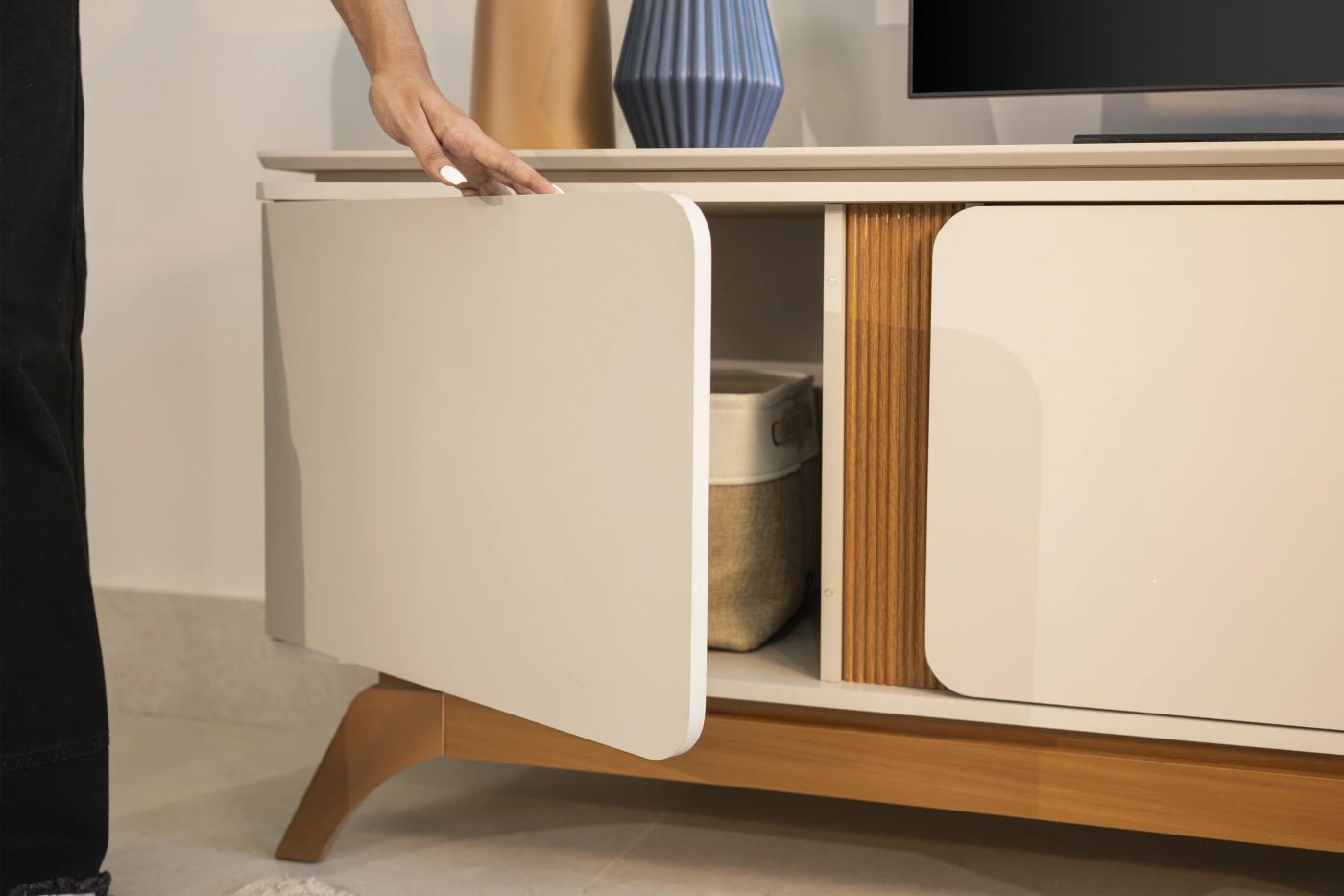 MESA DE TV RIPLEY HOME ISTAMBUL HASTA 75" - 7